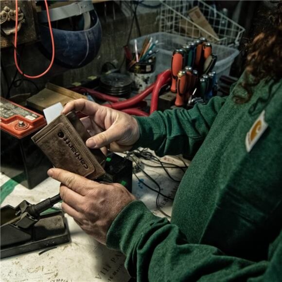 Men's Rugged Leather Triple Stitch Wallet, Available in Multiple Styles - Picture 6 of 7